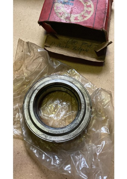 Fiat 640 Traktör Debriyaj Baskı Bilyası