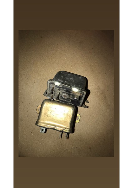 Ünivar Ef 90004 Oto Araç Yardımcı Role 12V