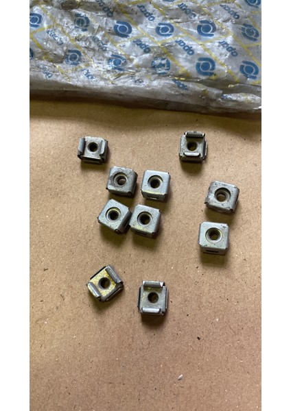 Tofaş Doğan Kartal Şahin Murat 131 Murat 124 Serçe Çamurluk Bağlantı Somunu 10 Adet