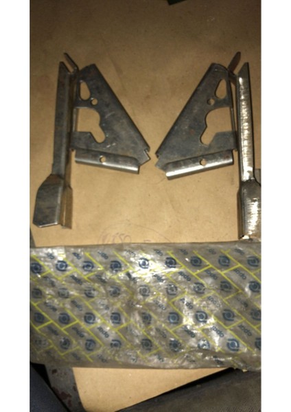 Tofaş Uyumlu Ayna Bağlantı Sacı Doğan Kartal Şahin (Takım)