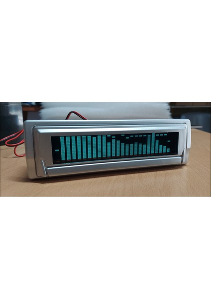 25 Bit Ekolayzır Sese Duyarlı Spectrum 12V Gümüş Renk ( Montaj Kutulu )