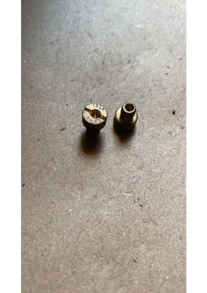 137.5 Karbüratör Ana Memesi Eski Üretim 1 Adet