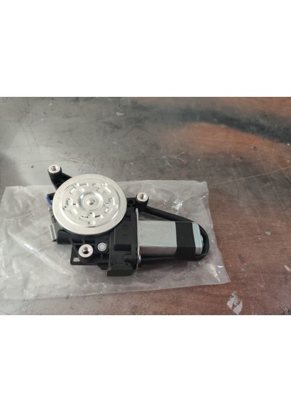 Honda Civic Ies 1996-2001 Model Uyumlu Sol Ön Cam Motoru fiyatları