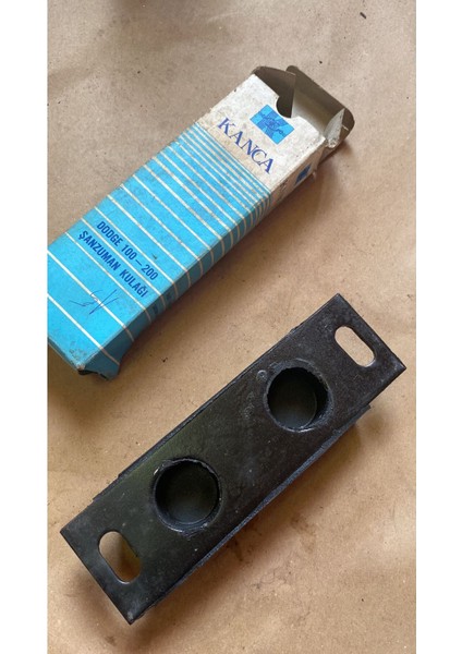 Dodge 100-200 Şanzıman Kulağı Takozu Eski Üretim Kanca Marka