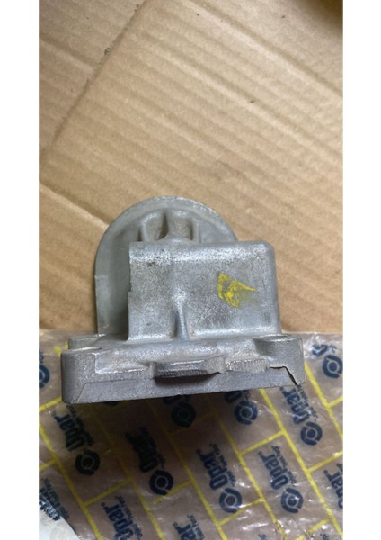 Murat 131 Doğan Kartal Şahin Yağ Filtre Suportu 4228914 85015402