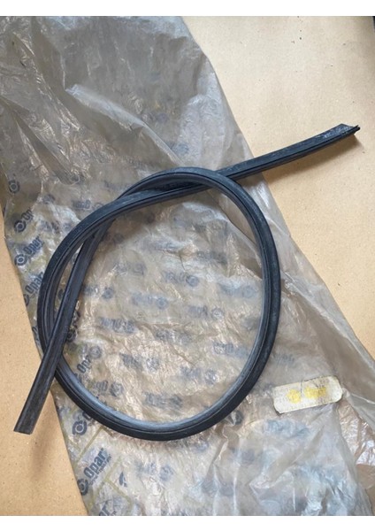 Tofaş Doğan Kartal Şahin Arka Kapı Çevre Üst Lastik Fitilli 105CM