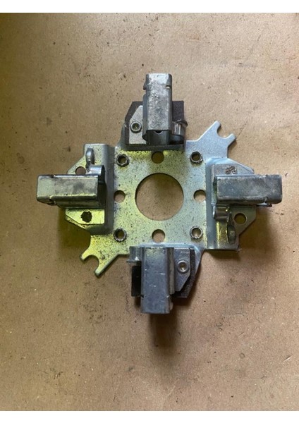 Fiat 50NC/35NC Iveco Isuzu Bosh Tipi Marş Kapağı Kömür Yuvası