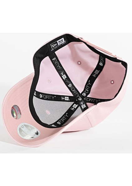Women 9forty New York Yankees Satin Logo Cap Kadın Saten Görünümlü Şapka Pembe indirimleri