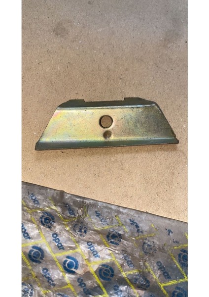 Tofaş Doğan Kartal Şahin Slx Murat 131 Akü Bağlantı Ayağı Köşe Sacı Opar