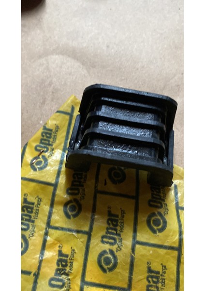 Tofaş Doğan Kartal Şahin Radyatör Alt U Lastiği Eski Üretim Opar