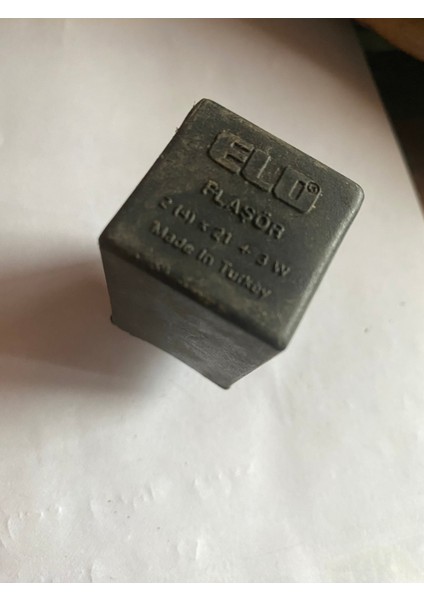 Flaşör 2(4)X 21 + 3 W Uyumlu