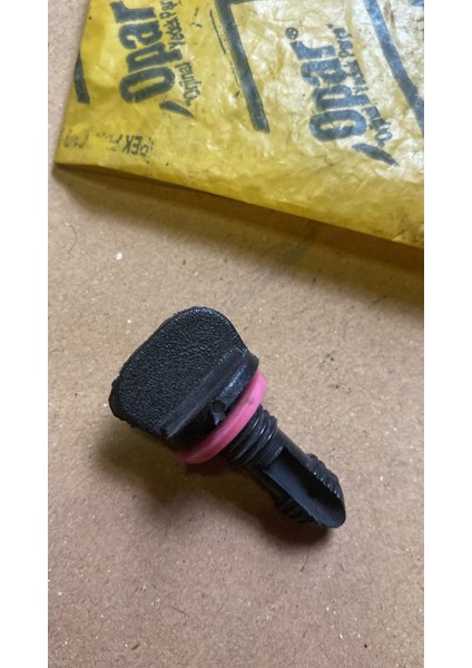 Tofaş Doğan Kartal Şahin Murat 131 Radyatör Su Tahliye Musluğu Contalı Eski Üretim 1 Adet