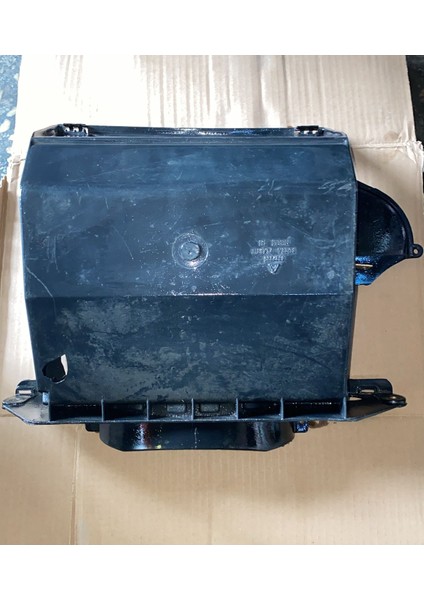 Murat 131 Tofaş Doğan Kartal Şahin Kalorifer Kutusu Kapağı Bursa Plastik Eski Üretim