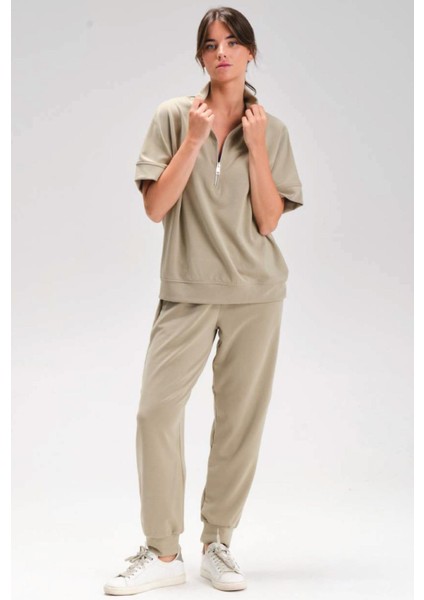 Kadın Kısa Kol Yarım Fermuarlı Lastikli Paça Yeşil Eşofman Takım C0T4N1