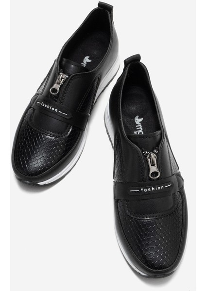 Fermuarlı Yılan Desenli Kadın Ayakkabı Siyah Cilt indirimleri