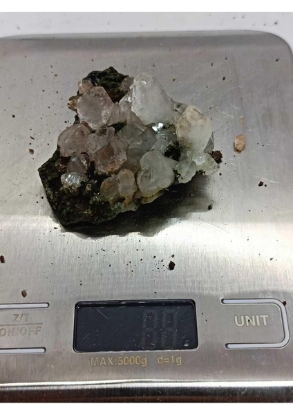 Koleksiyonluk Epidotlu Kuvars fırsatları