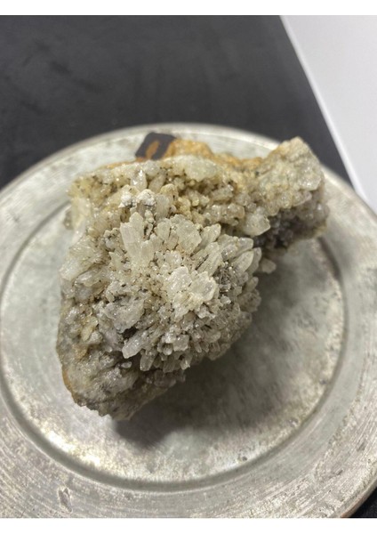 Garnetli Iğne Uçlu Grup Kuvars