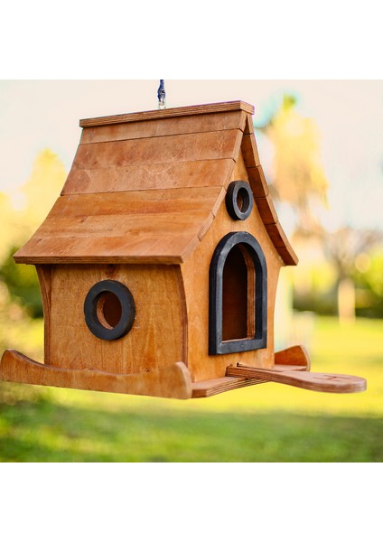Ahşap Kuş Yuvası