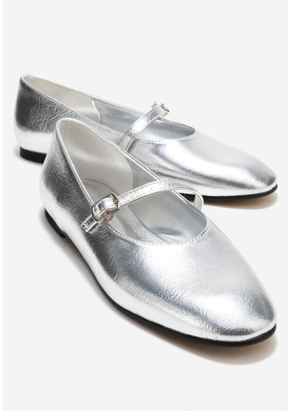 Kadın Kemerli Babet Gümüş Cilt