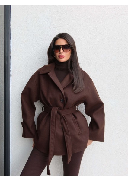 Bağlamalı Kısa Kaşe Kaban