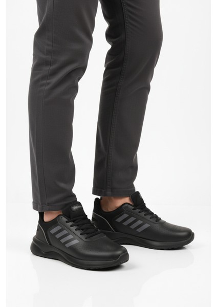 Siyah Bağcıklı Hafif Esnek Erkek Spor Ayakkabı Nereus M