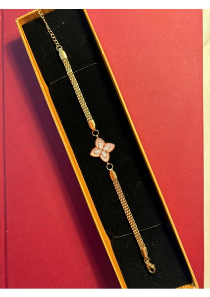 Çelik Gold Hasır Beyaz Yonca Hediyelik Bileklik fiyatları