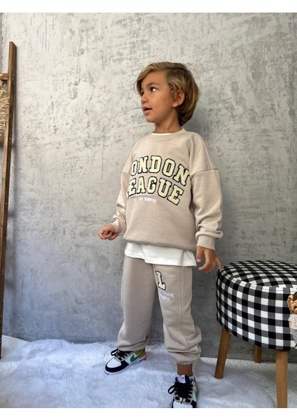 London League Süzüne Nakış Işlemeli 3 Iplik Alt Üst Takım Süper Kalite Kumaş