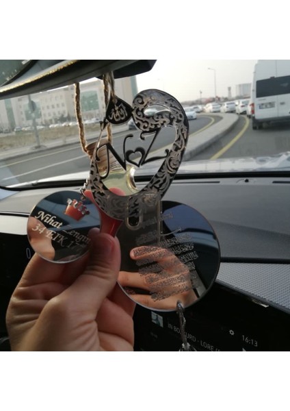 Kişiye Özel Baş Harfleri Yazılı Vav Harfi Ayet-El Kürsi Yazılı (1 Adet Anahtarlıklı)