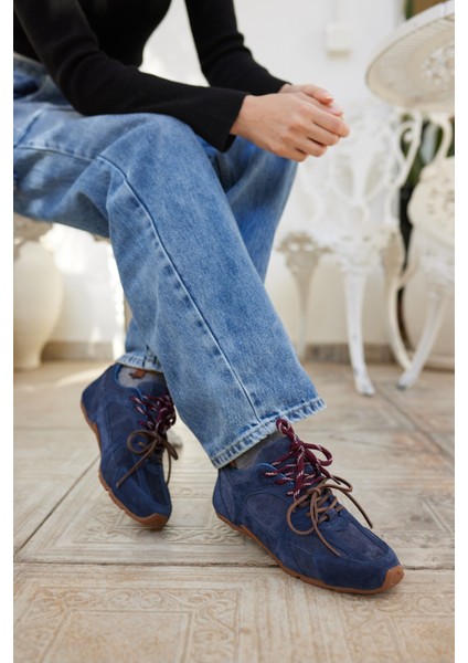 Garcia Kadın Lacivert Süet Sneakers fırsatları