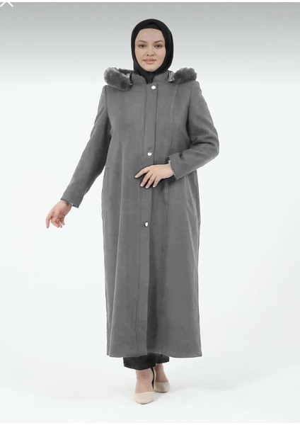 Çakıl Kadın Büyük Beden Astarlı Tesettür Kapüşonlu Düğmeli Kaşe Manto