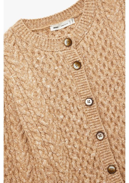 Kadın Koton x Sima Tarkan - Uzun Kollu Bisiklet Yaka Düğmeli Saç Örgü Triko Hırka 6WAK90412HT indirimleri