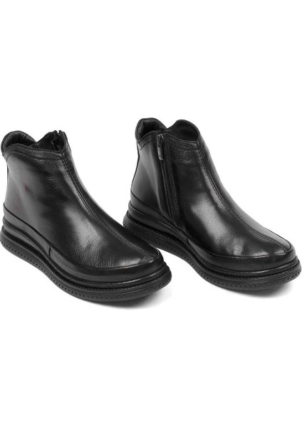 Kadın Siyah Fermuarlı Deri Bot