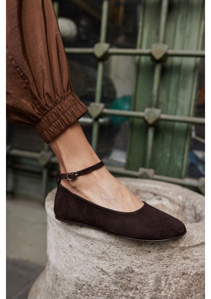 Silva Kadın Kahve Gercek Suet Atkı Detay Babet