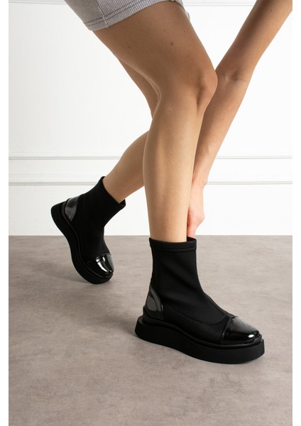 Kadın Siyah Streç Dalgıç Maxi Model Rugan Detaylı Kalın Poli Taban Bot fiyatları