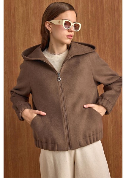 Kapüşonlu Beli Lastikli Oversize Kısa Kaban VİZON 3162 fırsatları