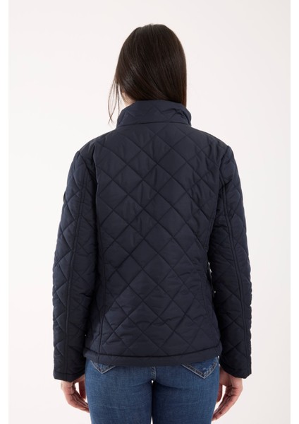 Kadın Baklava Desen Mevsimlik Mont – Hafif Dolgulu, Dik Yaka, Fit Siluet 8787