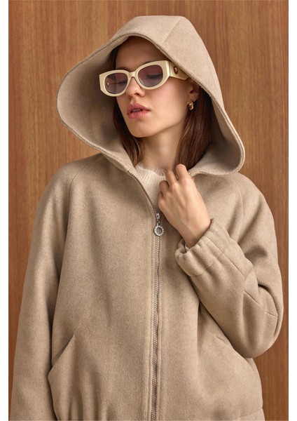 Kapüşonlu Beli Lastikli Oversize Kısa Kaban TAŞ 3162