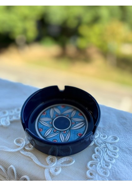 El Yapımı 10X3,5 cm Seramik Çerezlikküllük Kül Tabağı