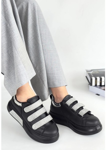 Elika Siyah Cilt Simli Cırt Cırtlı Spor Ayakkabı