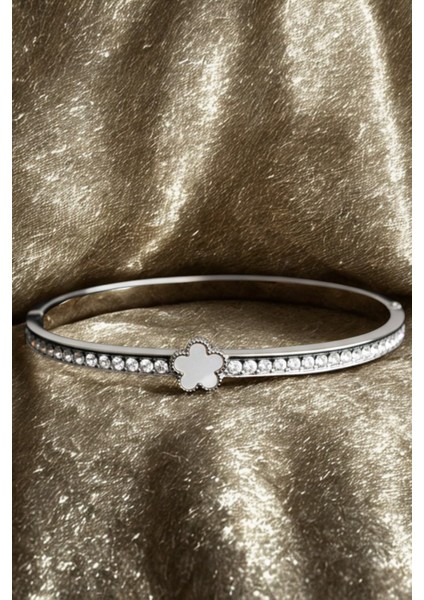 Yonca Kelepçe Bileklik 03 Ync-Klpc-Blk-03 fırsatları