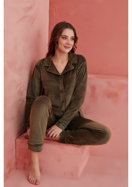 Calia 8705 Kadife Uzun Kollu Gömlek Yaka Düğmeli Kadın Pijama Takımı