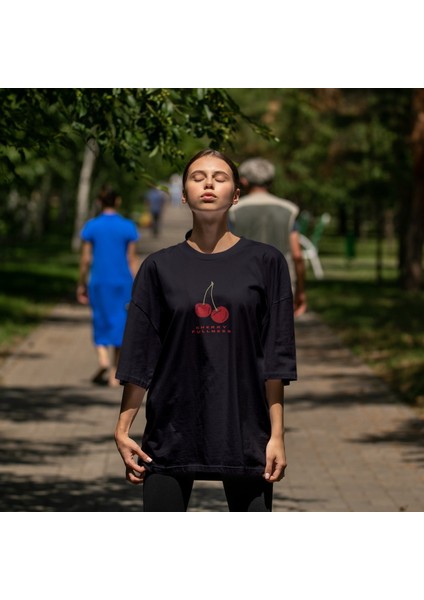 Cherry Fullness Oversize Tişört - Siyah fiyatları
