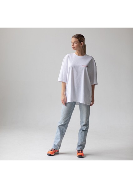 James Bond's Martini Oversize Tişört - Beyaz fırsatları