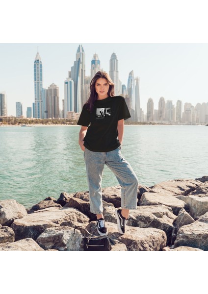 Jimmy Page Backstage Indianapolis 1975 Oversize Tişört - Siyah fiyatları