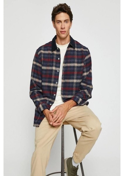 Ekoseli Oduncu Gömleği Yaka Detaylı