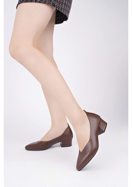 Hakiki Deri Kadın Topuklu Deri Ayakkabı TRC71-1068
