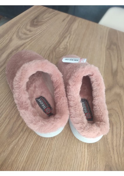 Kadın Peluş Ev Terliği – Yumuşak Tabanlı Sıcak Tüylü Panduf fiyatları