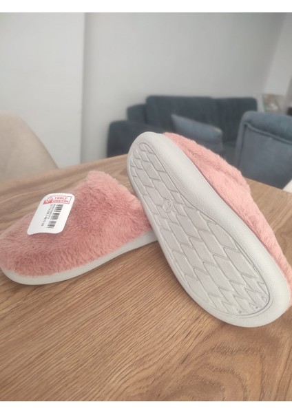 Kadın Peluş Ev Terliği – Yumuşak Tabanlı Sıcak Tüylü Panduf fırsatları