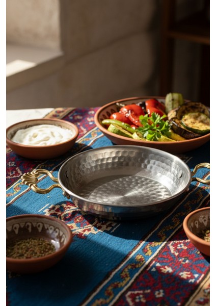 Pirinç Kulplu Çelik Otantik Sahan, El Dövme Desenli, Sos,Yumurta ve Sucuk Tavası 13 cm fırsatları