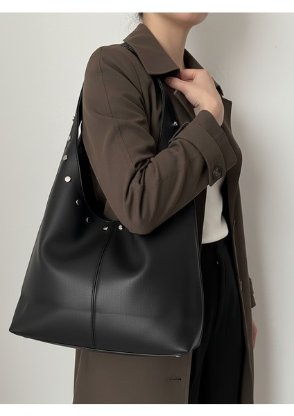 Zımbalı Omuz Çantası fiyatları